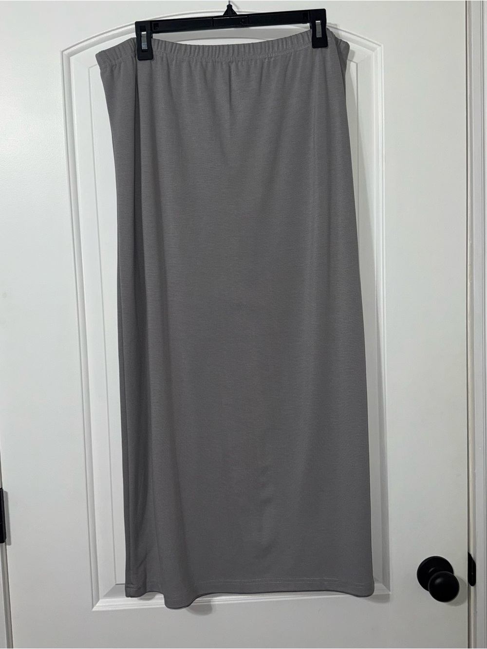 NWT Nuggles Gray Skirt Women’s Size 2X 34”